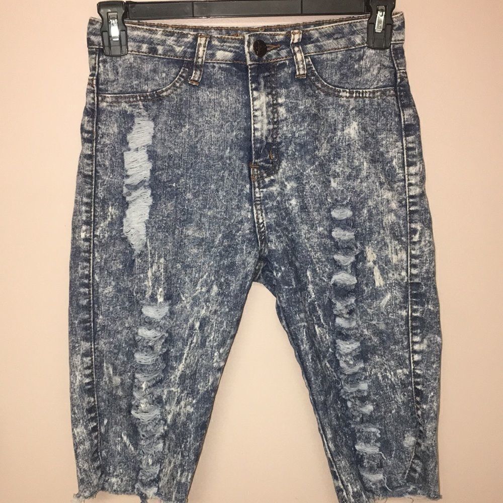 VIP jeans acid washed distressed cut off jeans 8/9